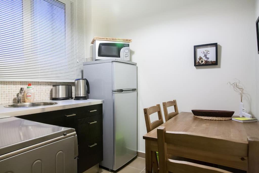 Apartamento Traveler'S Dream In Historic Acropolis Downtown Atenas Exterior foto